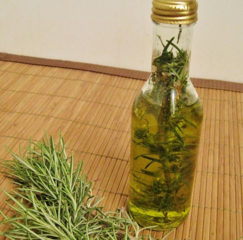 Unlock Rapid Hair Growth with Rosemary and Olive Oil